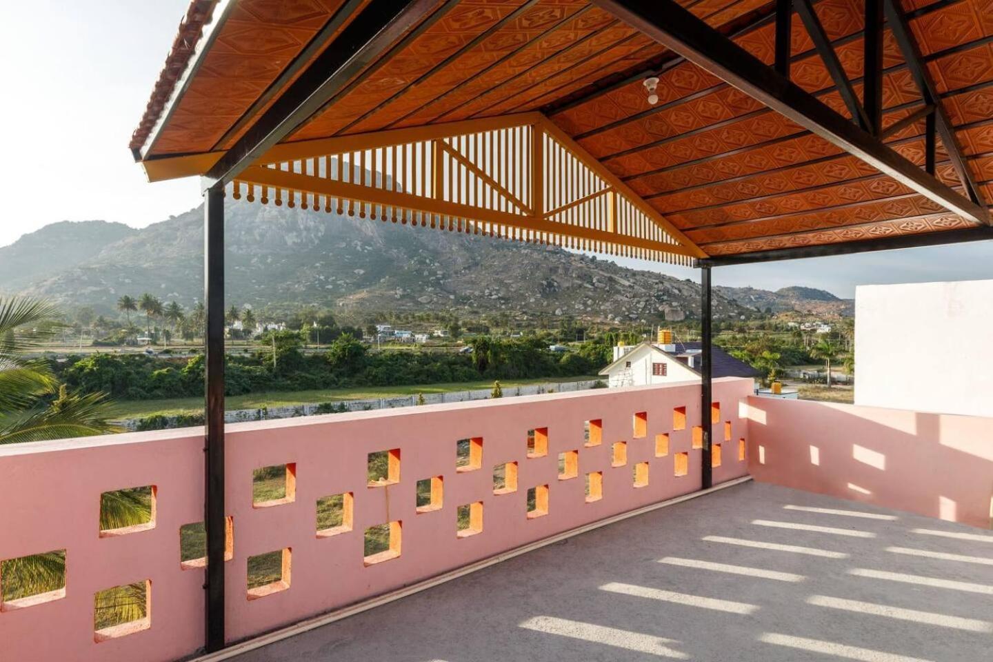 Villa In Skandagiri Bangalore Eksteriør bilde